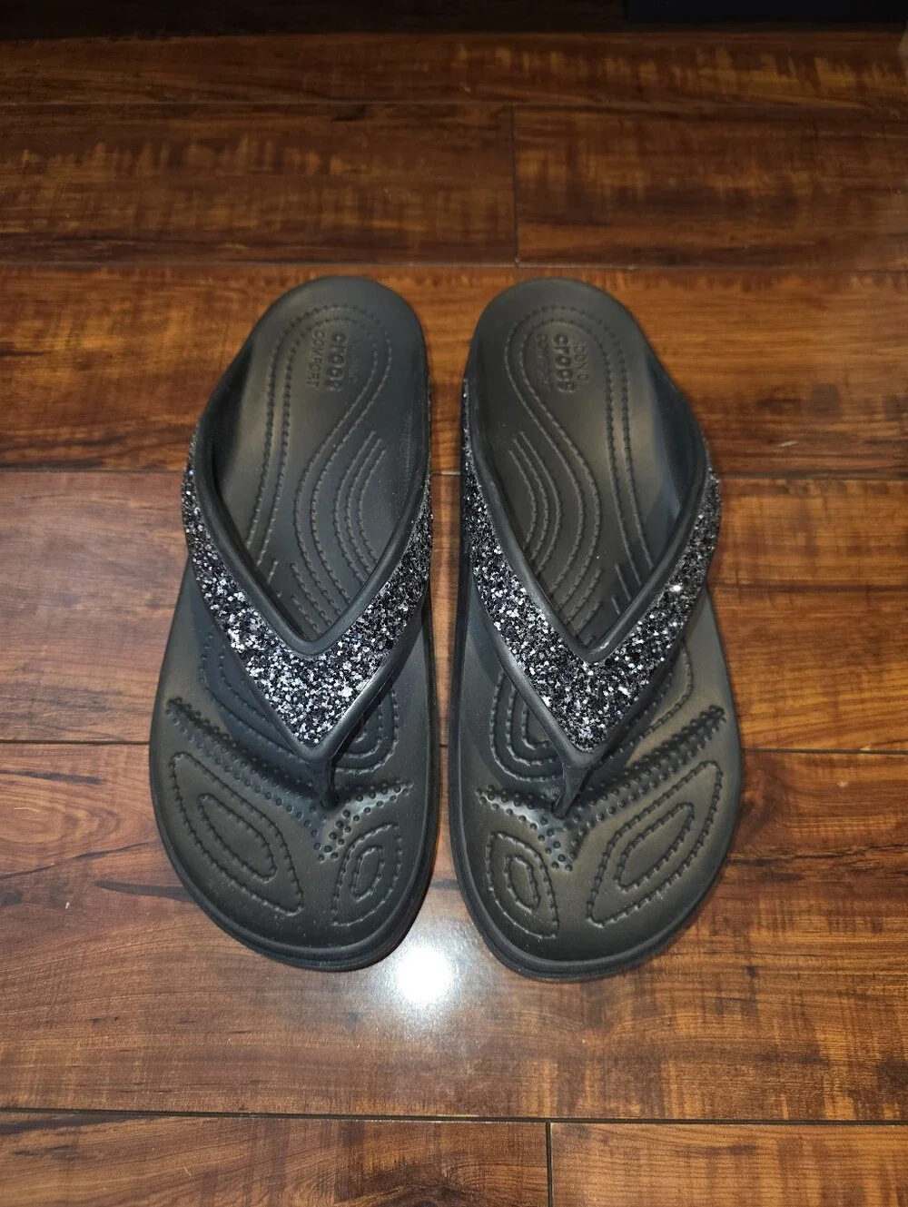 Crocs Sloane Glitter Flip Sandals